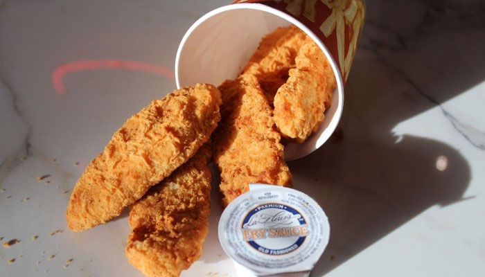 Crispy chicken tenders with your favorite sauce from Fanci Freeze in Boise and Meridian Idaho.